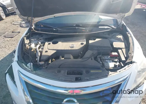 2015 Nissan Altima 2.5 Sv z USA, uszkodzony, nr VIN 1N4AL3AP0FC206893